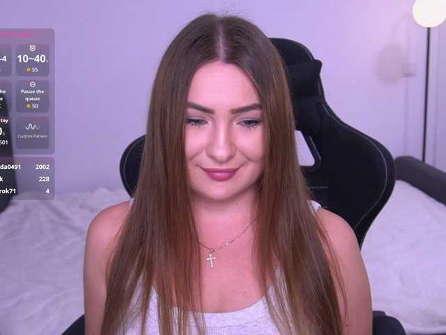 Kriss Kisa online show from August 13, 1:58 pm