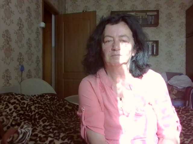 krisshurdlove online show from August 11, 3:58 pm