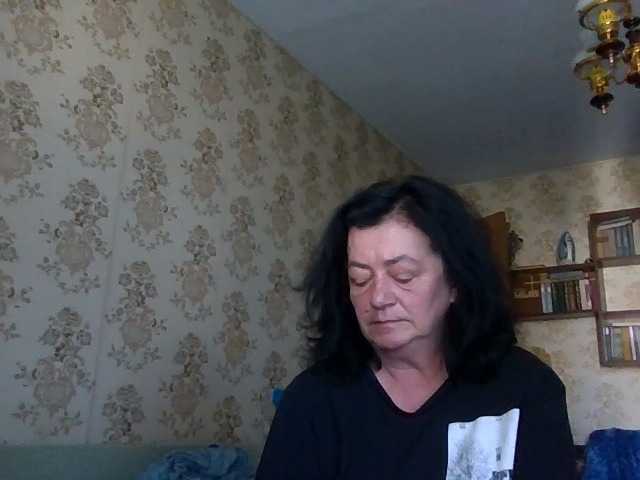 krisshurdlove online show from August 13, 8:06 am