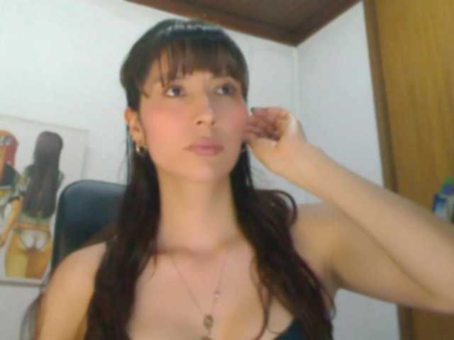 latina05 online show from July 31, 8:47 pm