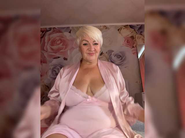 Laura-milf online show from July 21, 7:33 am