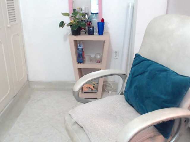 leonela-68 online show from August 15, 11:36 am