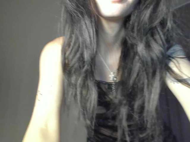 lesyalis online show from July 29, 8:05 pm