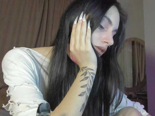 lesyalis online show from August 8, 11:16 pm