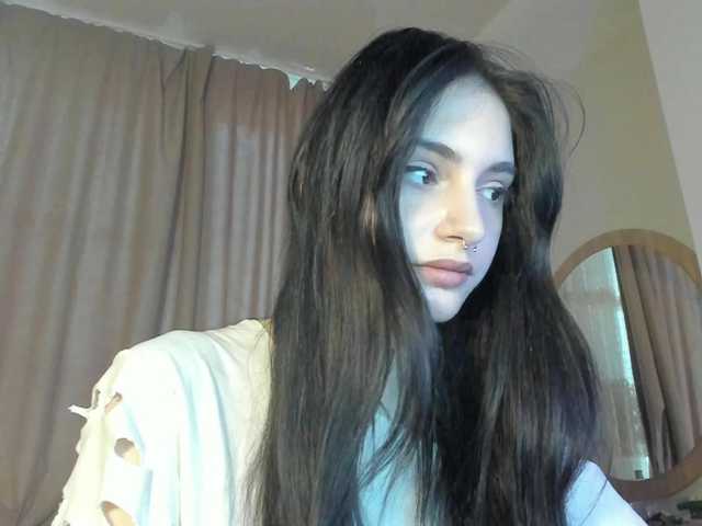 lesyalis online show from August 10, 2:24 am