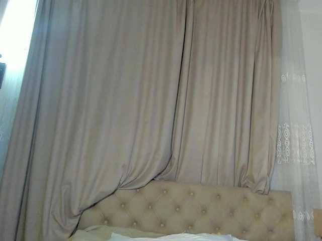 lesyalis online show from August 12, 2:03 am