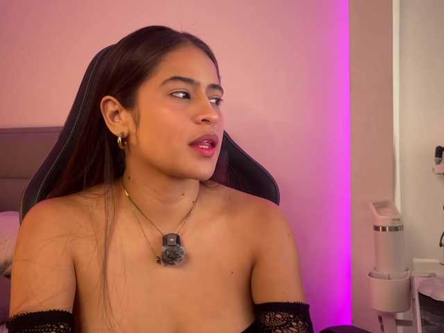 lexiiegray2 online show from August 1, 2:45 pm