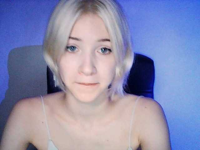 leylawinka online show from September 4, 7:51 pm