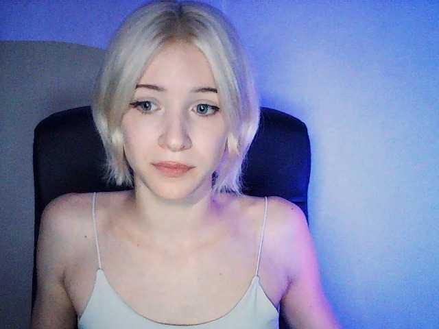 leylawinka online show from September 4, 10:25 pm