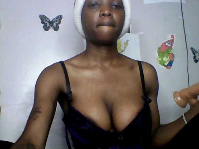 lildiva online show from August 4, 5:32 pm