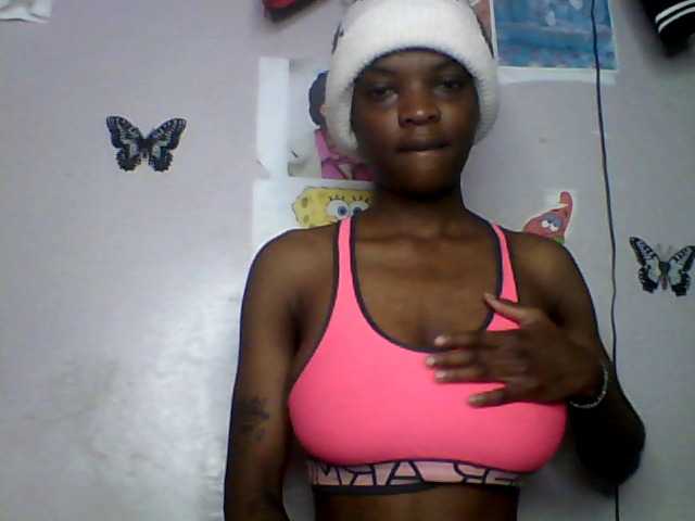 lildiva online show from August 8, 5:40 am