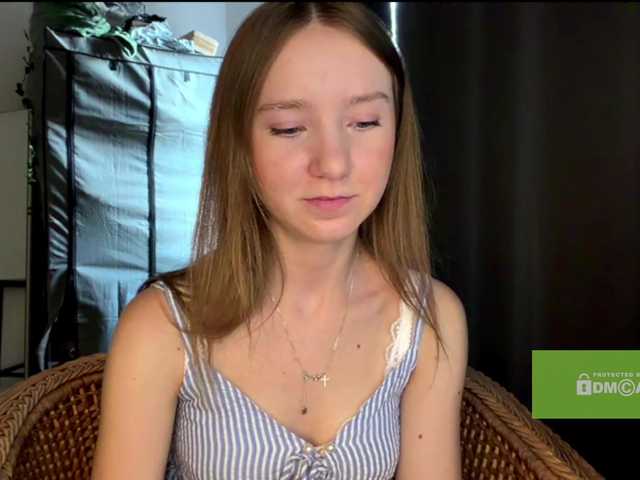 lisasmall online show from August 14, 5:38 pm