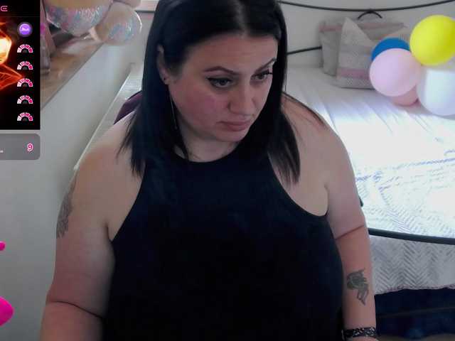 lisette- online show from May 31, 11:34 am