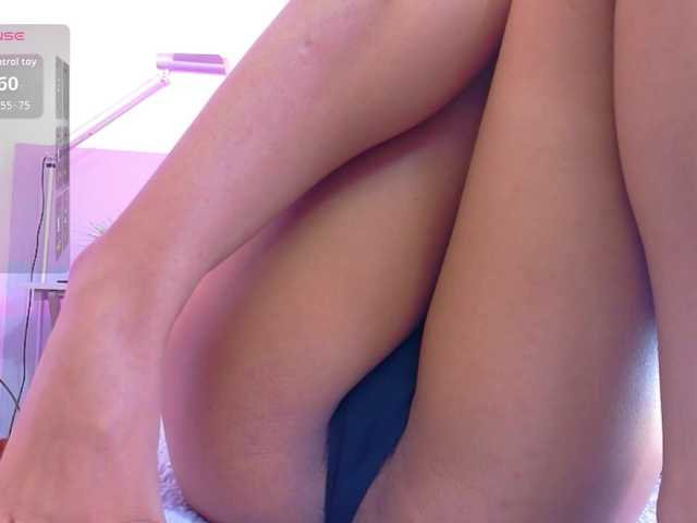 littleeemiily online show from August 9, 6:42 pm
