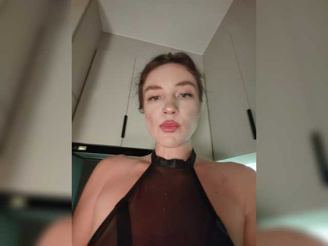 AnnMyself online show from August 1, 2:23 pm