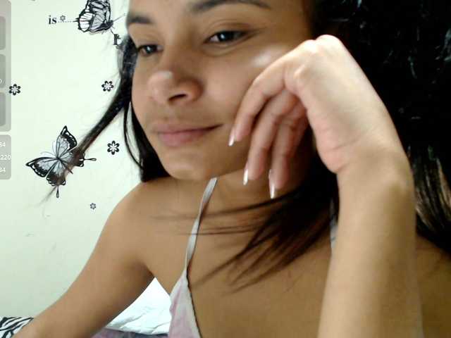liz7skinny online show from August 8, 12:11 am