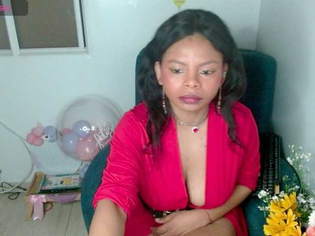 lizethrey73 online show from August 11, 11:29 pm