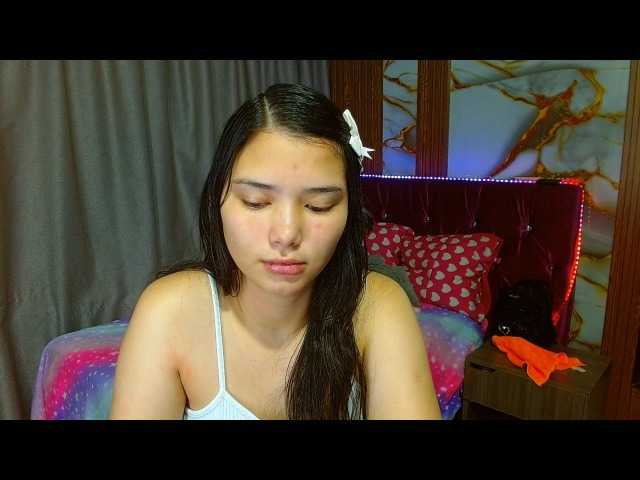lizziesweets online show from August 5, 10:19 pm