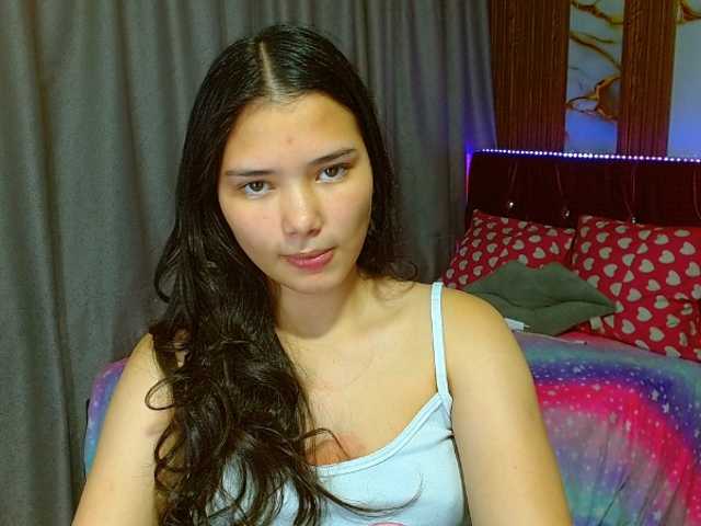 lizziesweets online show from August 11, 9:50 pm