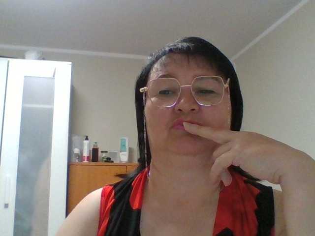 lora805608 online show from May 2, 10:58 pm
