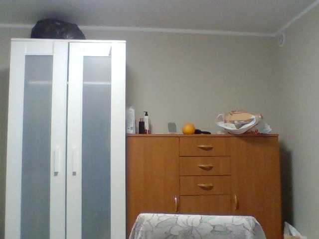 lora805608 online show from June 3, 8:56 pm