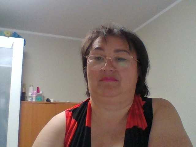 lora805608 online show from August 9, 10:11 pm