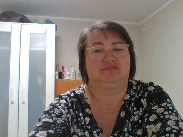lora805608 online show from August 11, 11:18 pm