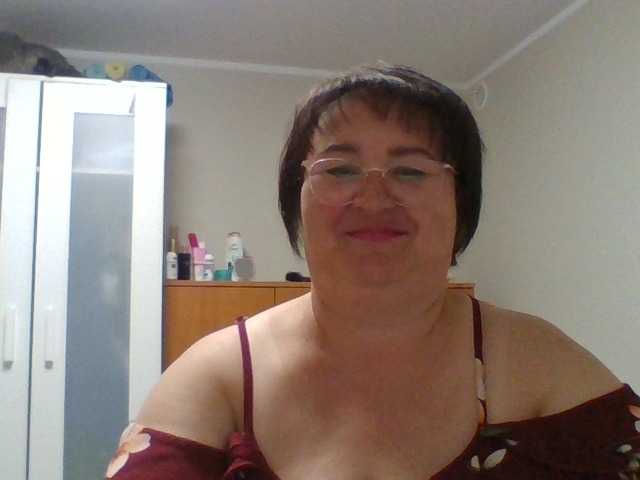 lora805608 online show from August 12, 3:47 pm