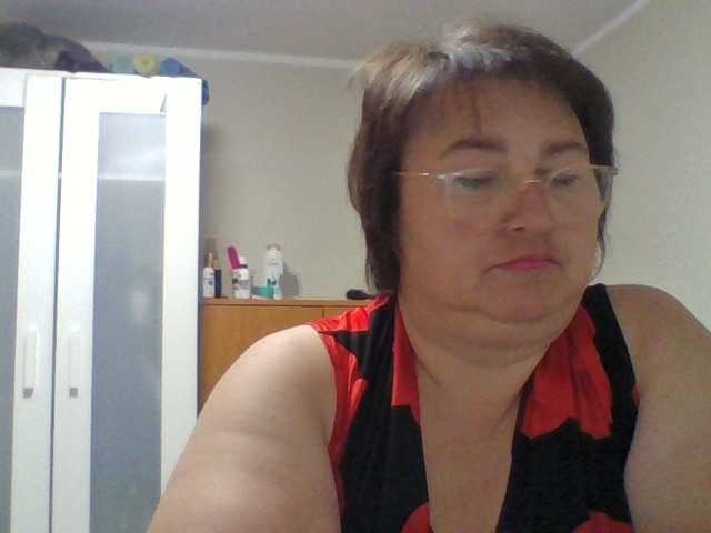 lora805608 online show from August 13, 9:18 pm