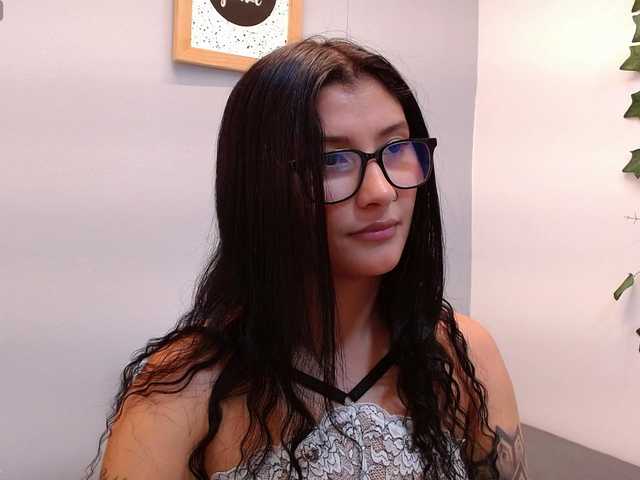 louisk2 online show from August 8, 5:02 pm