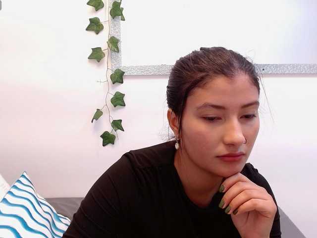 louisk2 online show from August 11, 12:18 pm