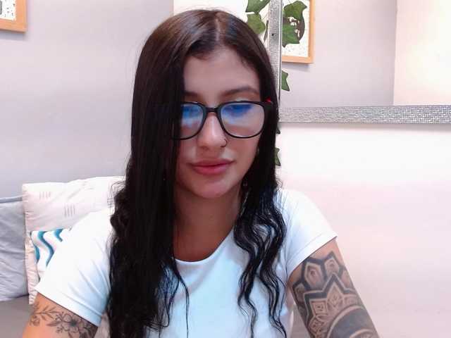 louisk2 online show from August 12, 2:41 pm