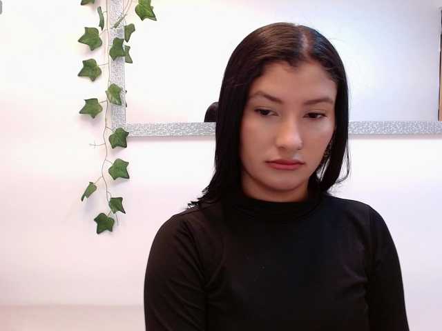 louisk2 online show from August 14, 11:36 am