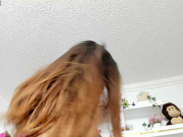 luciatemptation online show from August 10, 10:55 pm