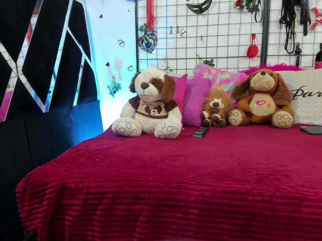 luciatemptation online show from August 14, 7:06 pm
