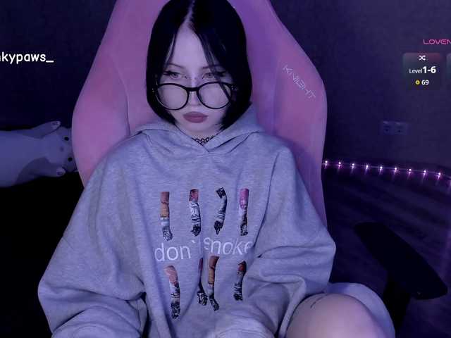 luvsoak online show from August 12, 1:57 pm