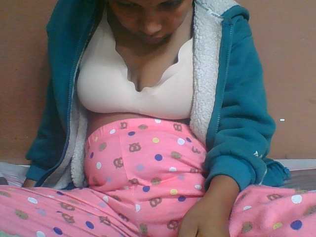 lydia11 online show from August 10, 6:42 pm