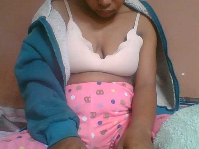lydia11 online show from August 11, 2:24 am