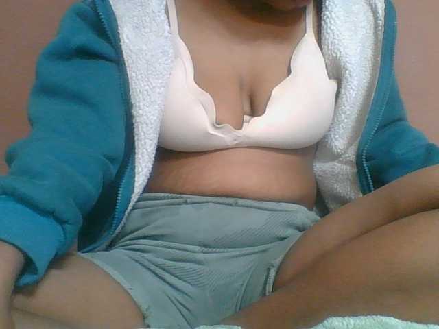 lydia11 online show from August 13, 9:34 am