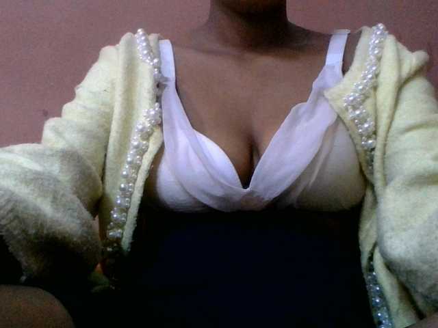 lydia11 online show from August 15, 1:15 pm