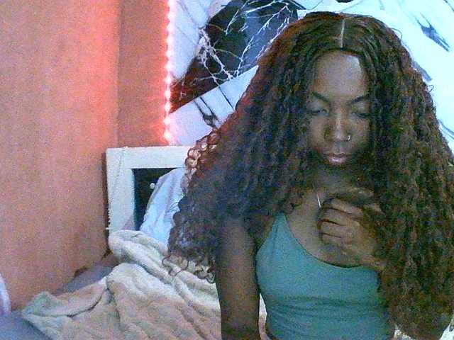 maliah online show from June 8, 5:52 pm