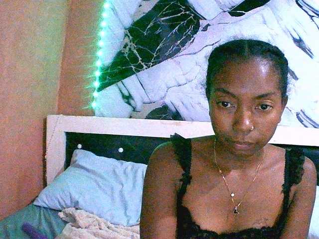 maliah online show from June 10, 7:31 pm