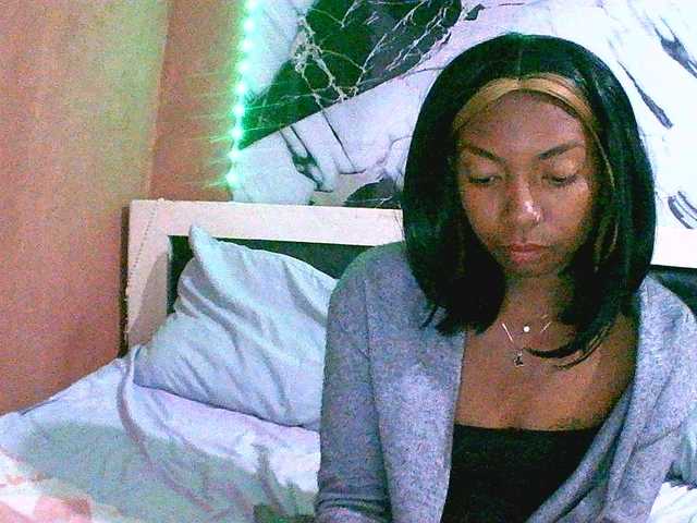 maliah online show from June 11, 9:10 pm