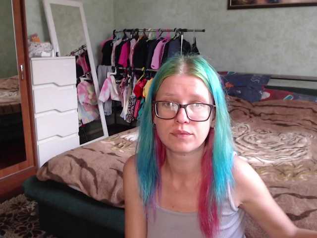 malvinella online show from July 31, 1:50 pm