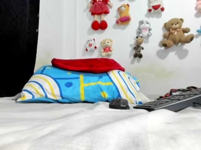 mamy02 online show from August 13, 9:12 am