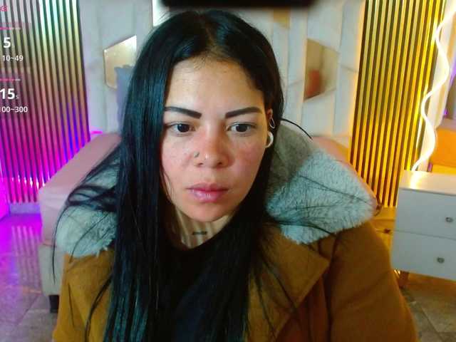 martina-tay online show from August 2, 3:24 am