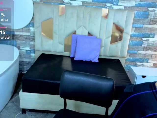 martina-tay online show from August 16, 3:21 am