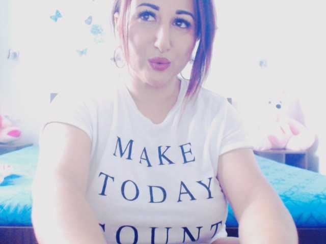 mayarebecca online show from September 6, 11:27 am