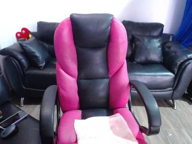 meganmilf2 online show from August 31, 5:58 pm