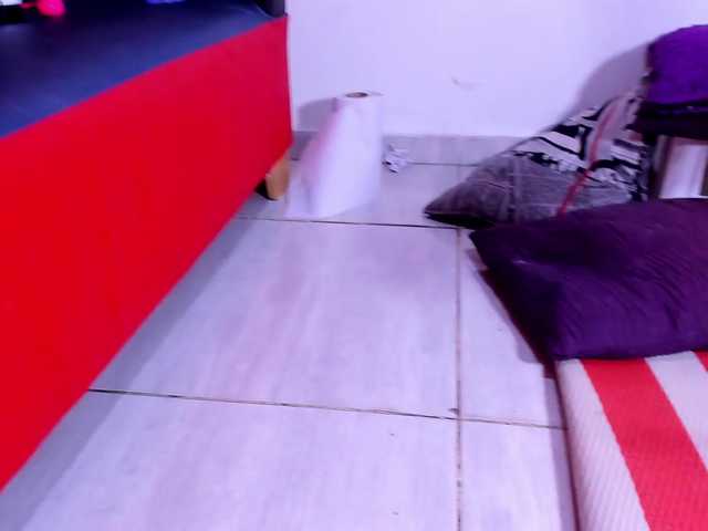 melani-hot1 online show from August 7, 7:08 am